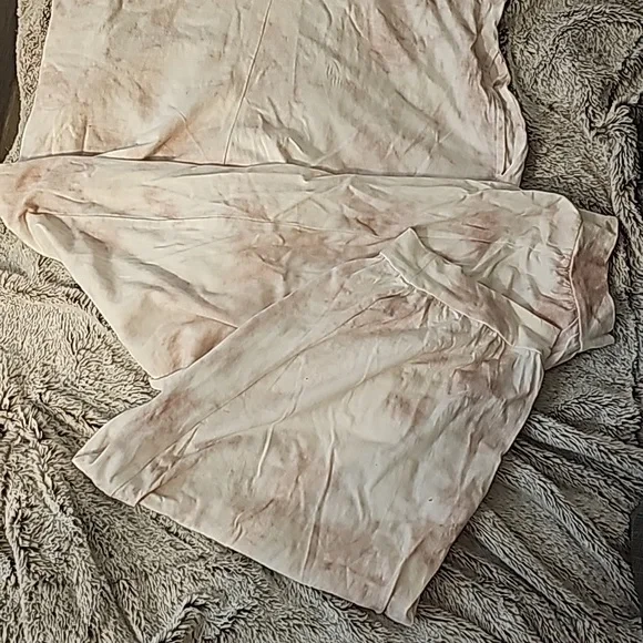 Romper/Overalls - Picture 8 of 8